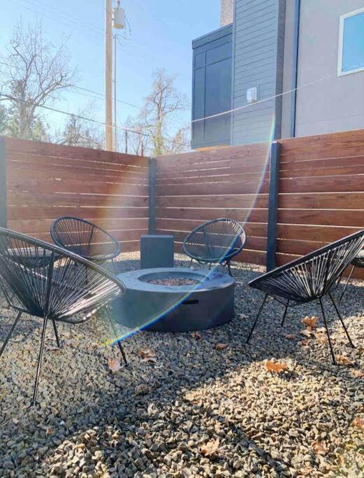 Mid Century Modern Boise-River Bungalow W/ Hot Tub Exteriör bild