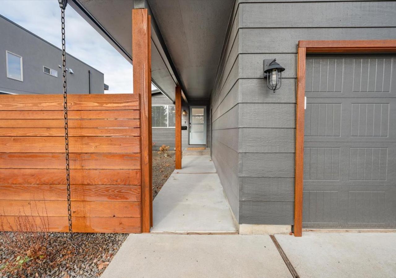 Mid Century Modern Boise-River Bungalow W/ Hot Tub Exteriör bild